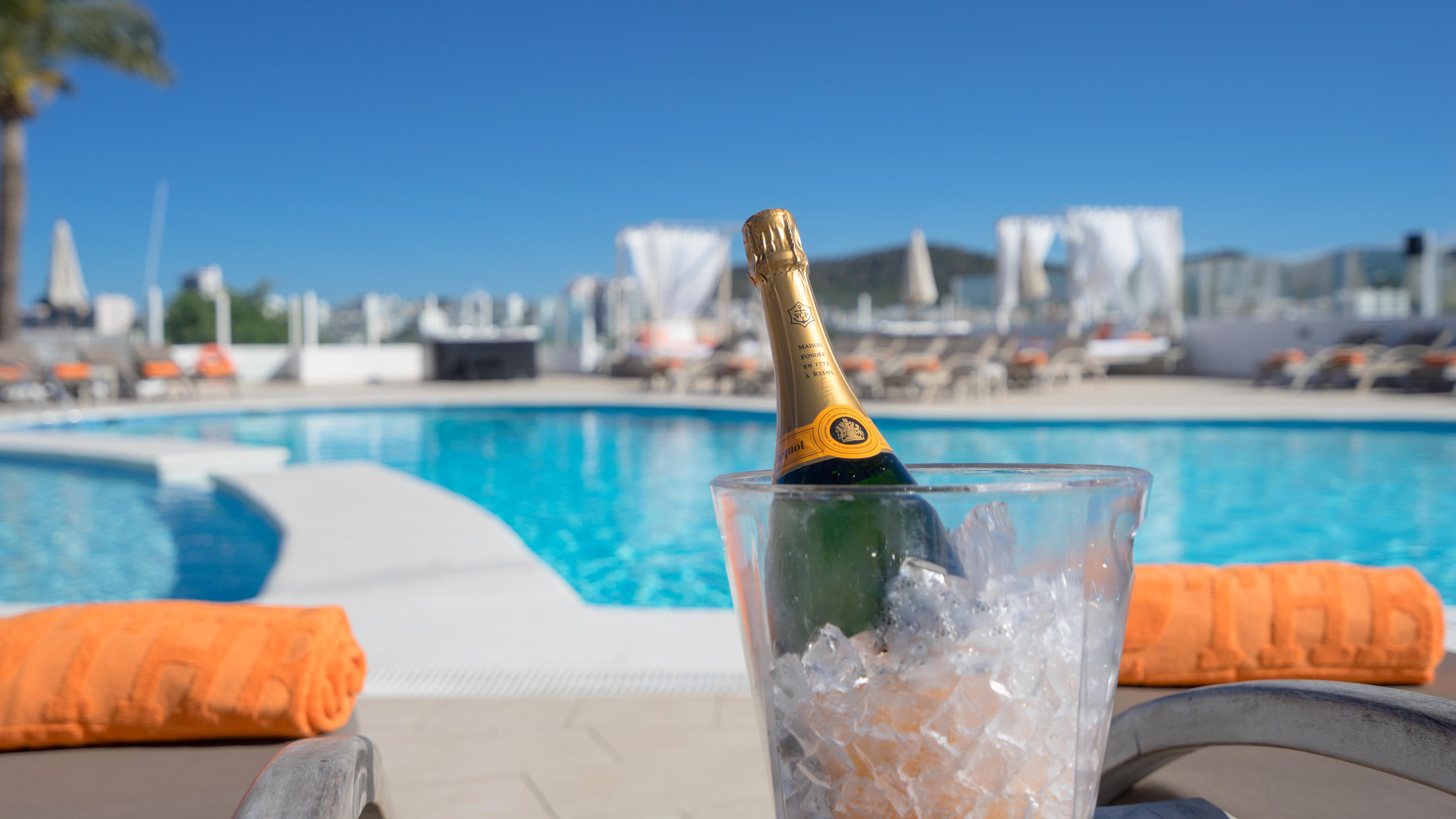 Thb Ocean Beach - Adults Only San Antonio  Ngoại thất bức ảnh