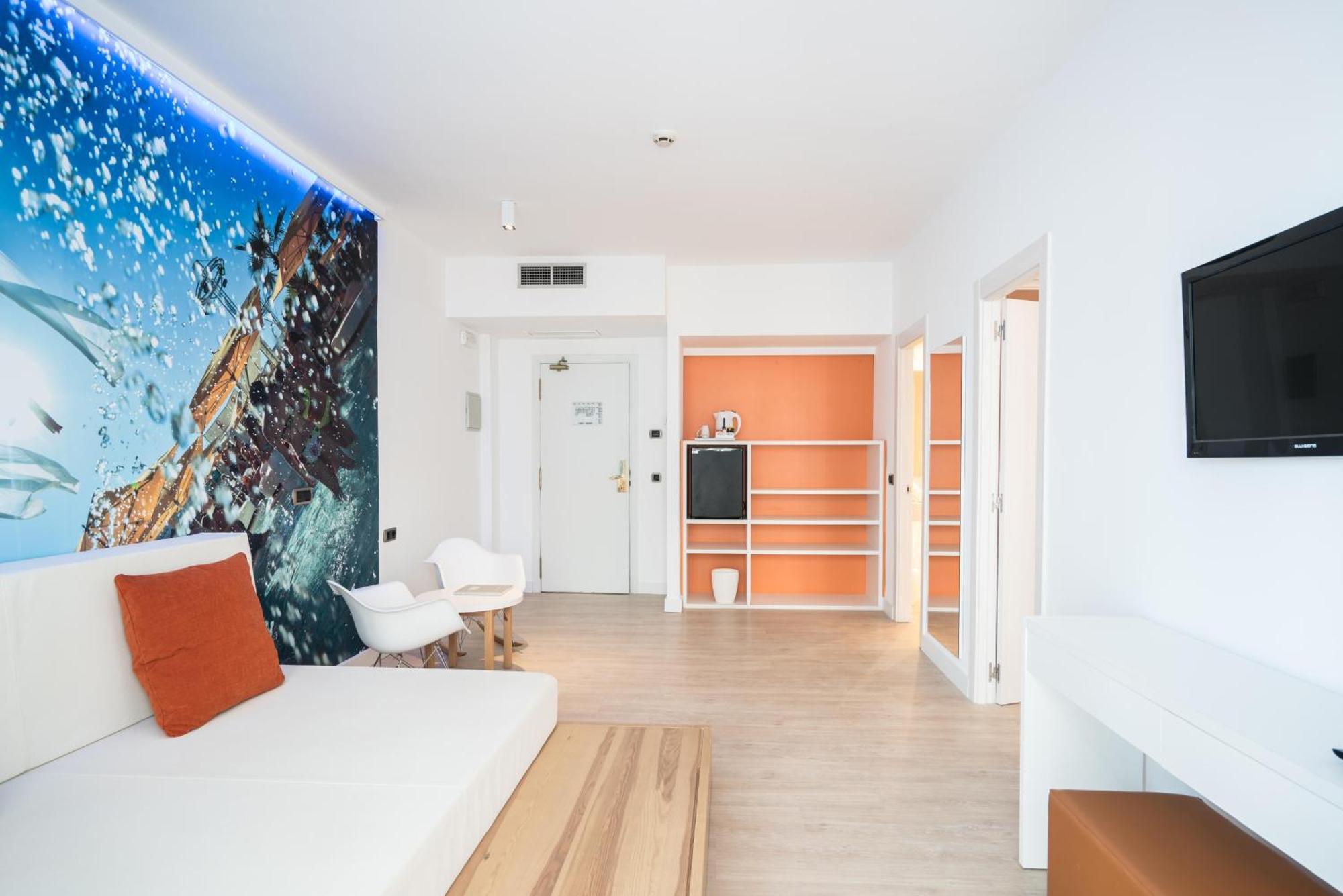 Thb Ocean Beach - Adults Only San Antonio  Ngoại thất bức ảnh