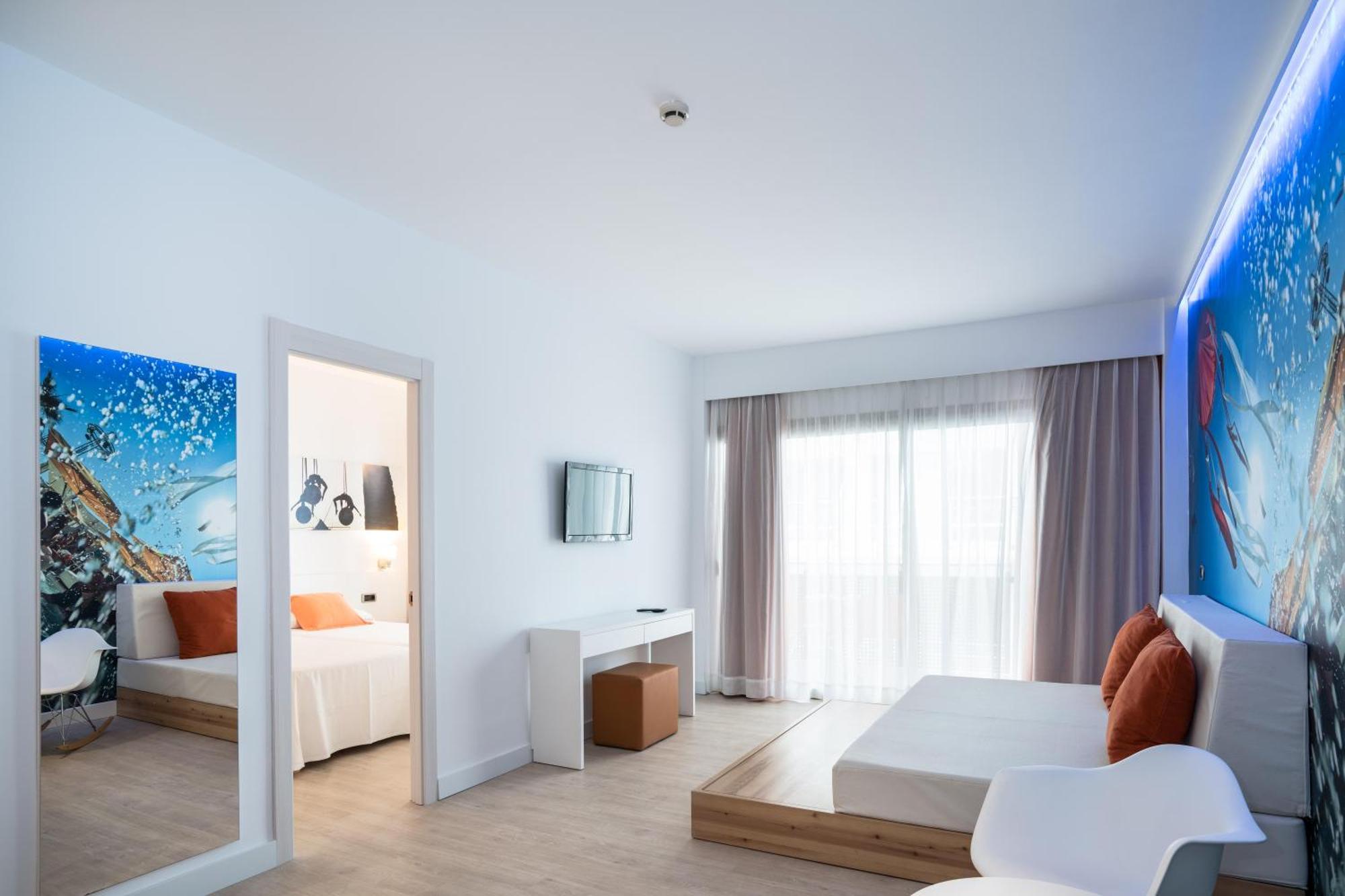 Thb Ocean Beach - Adults Only San Antonio  Ngoại thất bức ảnh