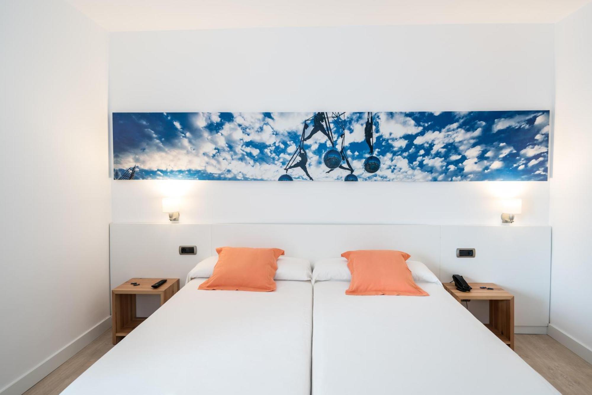 Thb Ocean Beach - Adults Only San Antonio  Ngoại thất bức ảnh