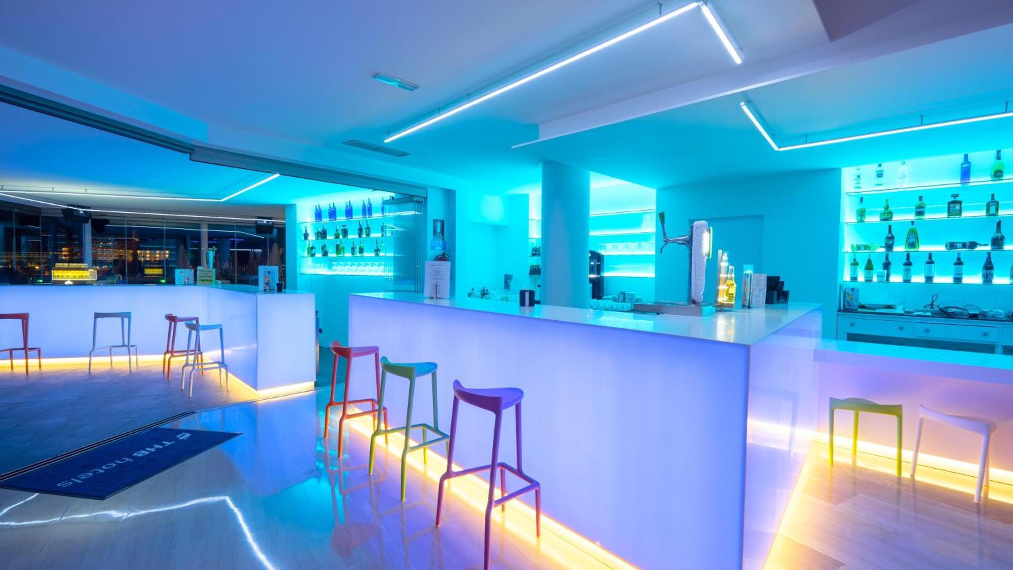 Thb Ocean Beach - Adults Only San Antonio  Ngoại thất bức ảnh